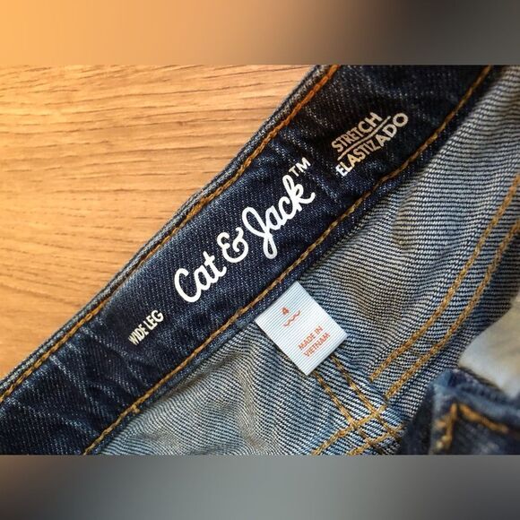 📳 Cat & Jack | Raw Cut Edge Jeans - Picture 3 of 4